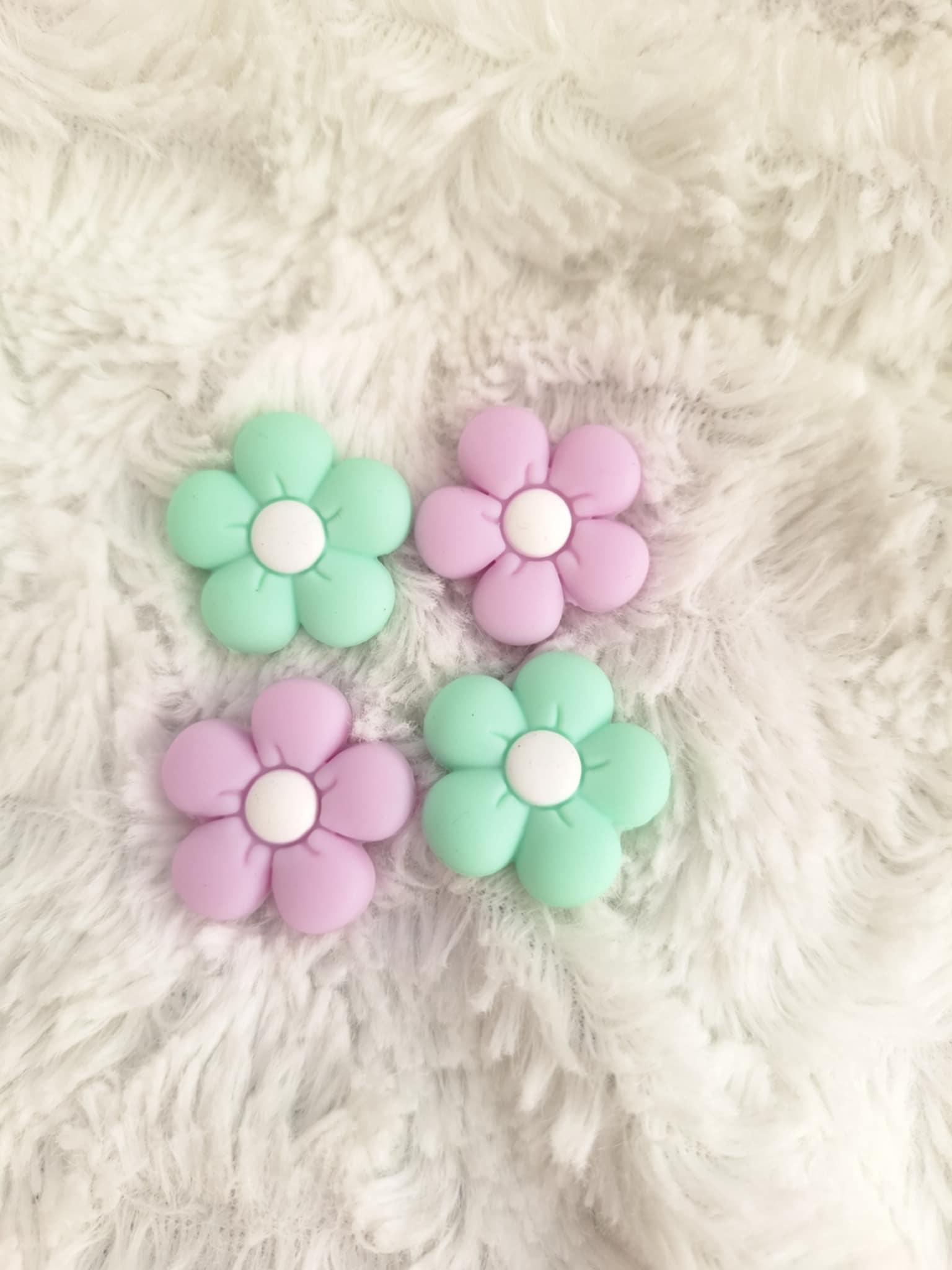 Silikonová zarážka na jehlice - Kytičky mix 3 - 4ks