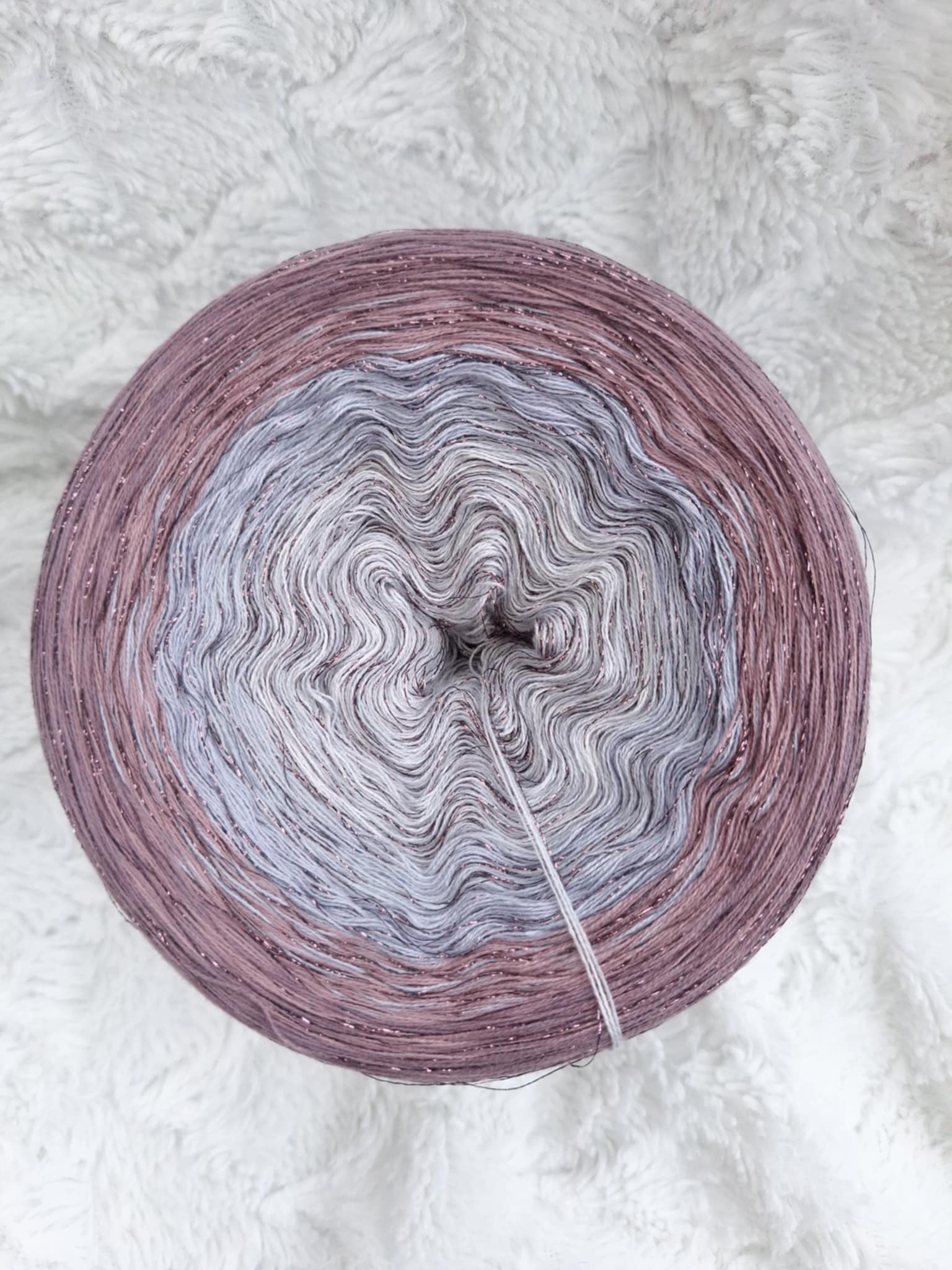 Příze Alize, s.r.o. Barevné  klubíčko Rosie 1000m/3N - Tajemství noci s lurexem