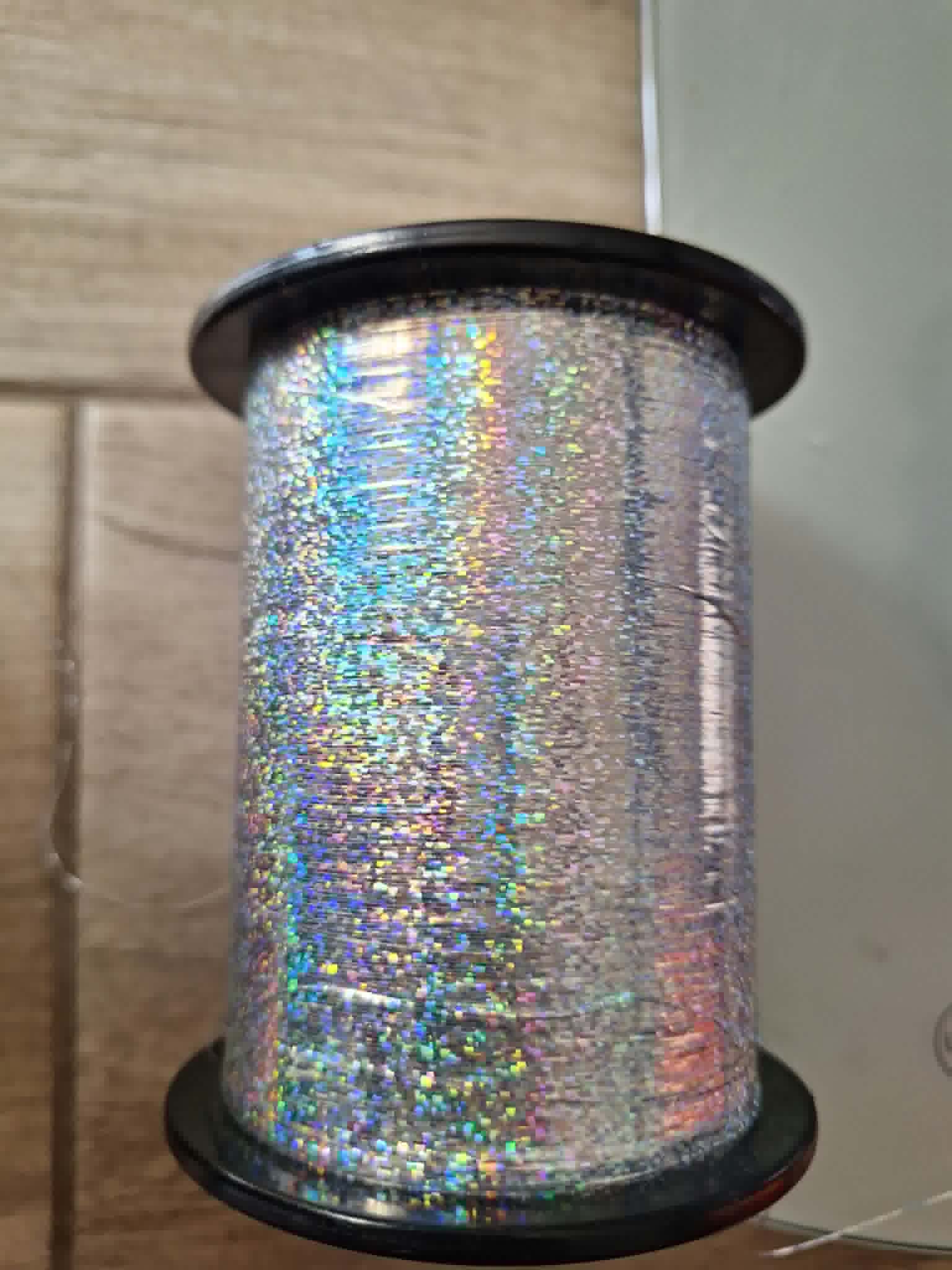 Holografická nit