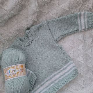 Dětské sveříky z našich přízí - oblíbená Baby best od Alize, příjemný dětský akryl s 10% bambusu. Na malý svetřík je...