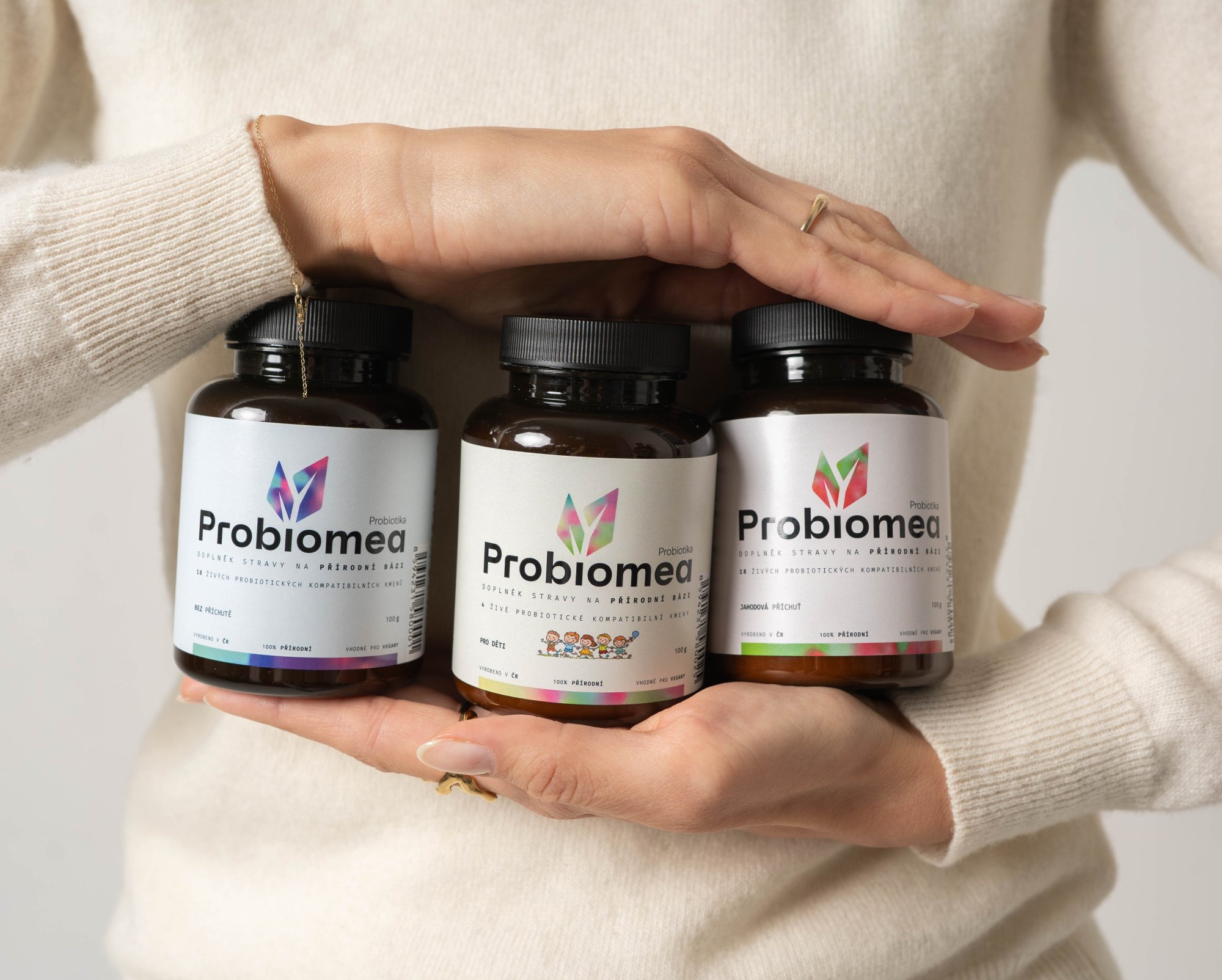 Probiotika a antibiotika: kdy začít, jaký udělat rozestup a jak dlouho brát po léčbě