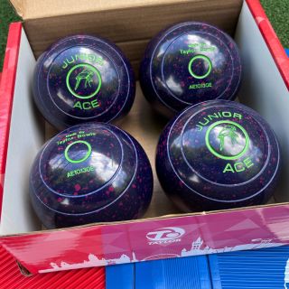 Naše první dodávka juniorských (dětských) koulí... Our first junior bowls delivery... #taylorbowls #probowls #gcbowls...