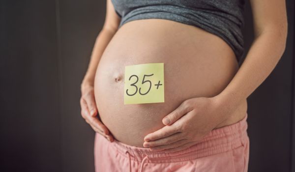 Ako otehotnieť po 35 - stratégie podložené vedou
