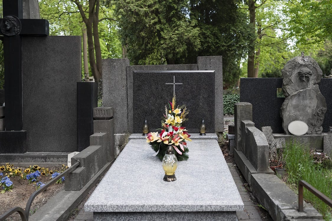 view-graves-cemetery