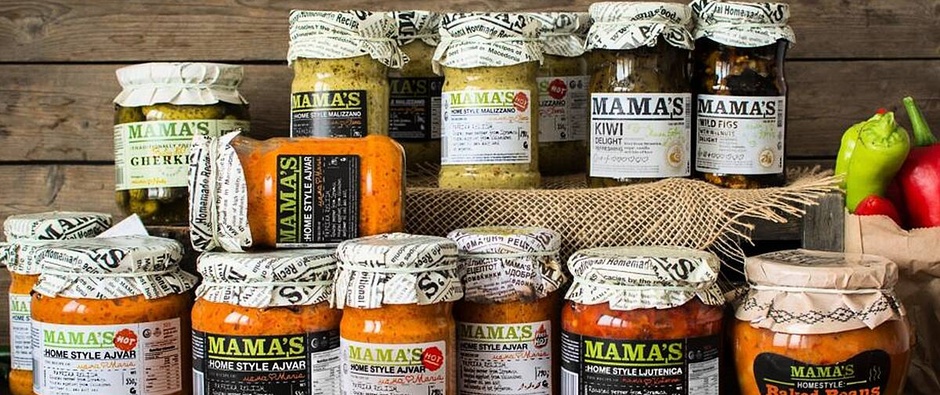Mama's