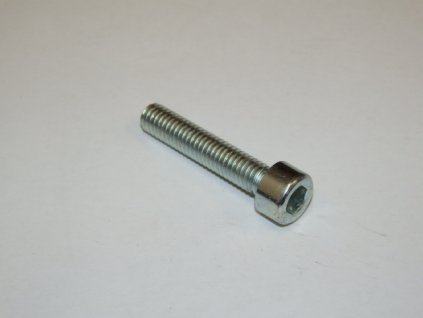 pb047157