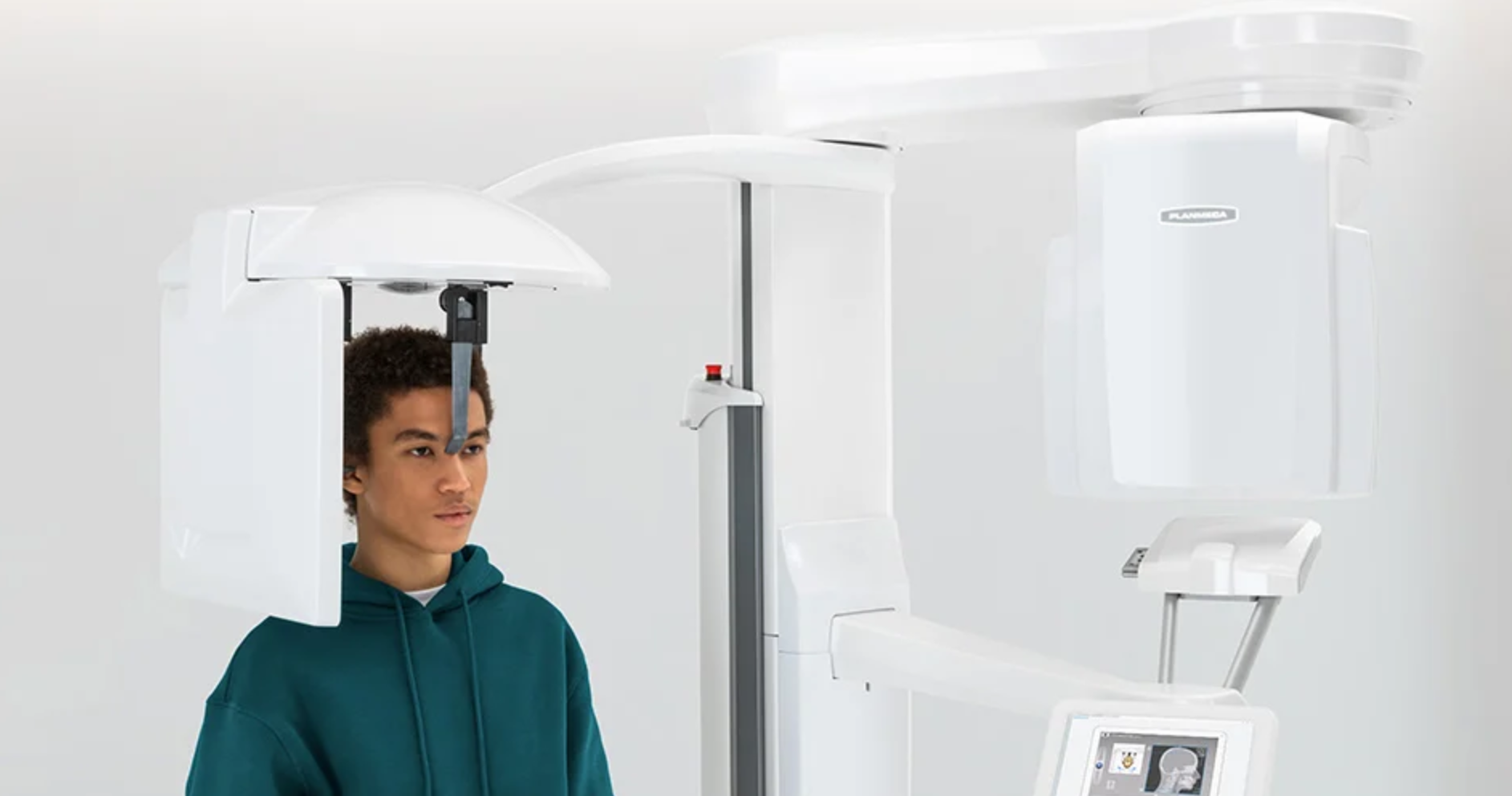 Klinika zubního lékařství UP v Olomouci je prvním místem v republice, kde lze využít vrcholné  3D diagnostiky Planmeca Viso G7