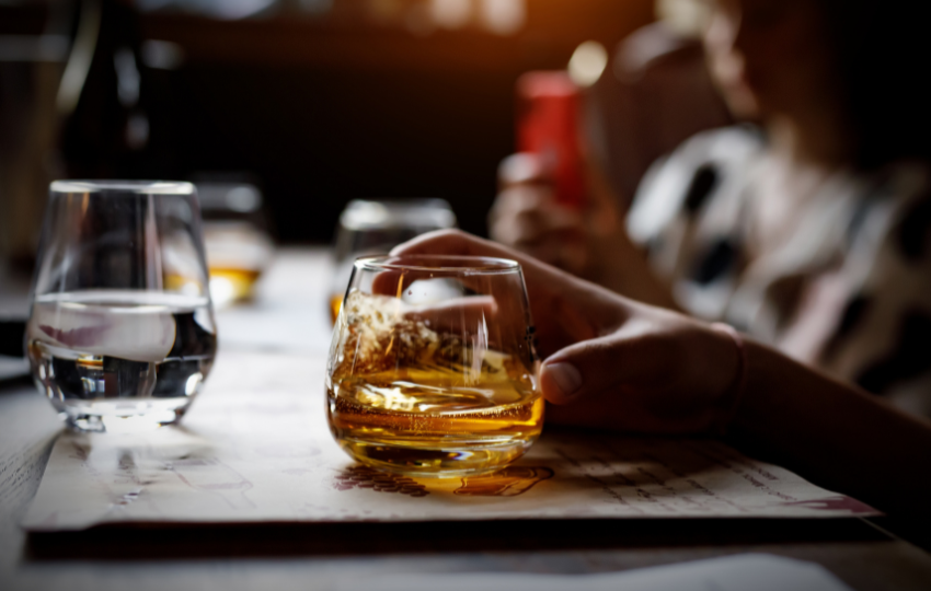 Alkohol pri keto diéte. Môžete trošku, alebo máte zákaz?