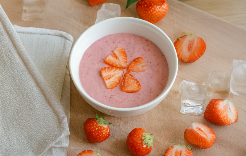 Osvěžující jahodová pěna s proteinovým pudinkem Prodietix