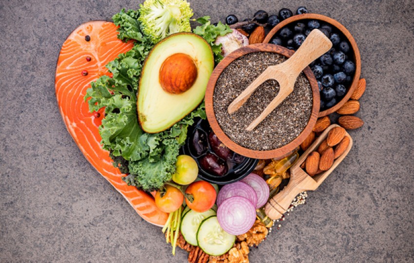 Keto dieta vs. low carb stravování