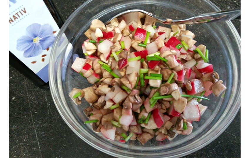 Tatarák z reďkoviek a šampiňónov