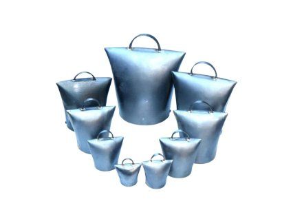 zvonec plechovy lesteny