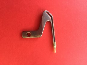 Chapač na overlock Toyota SL 3400D, Fuji