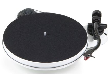 Pro-Ject RPM 1 Carbon + 2M RED Bílá
