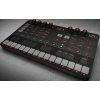 IK Multimedia Uno Synth