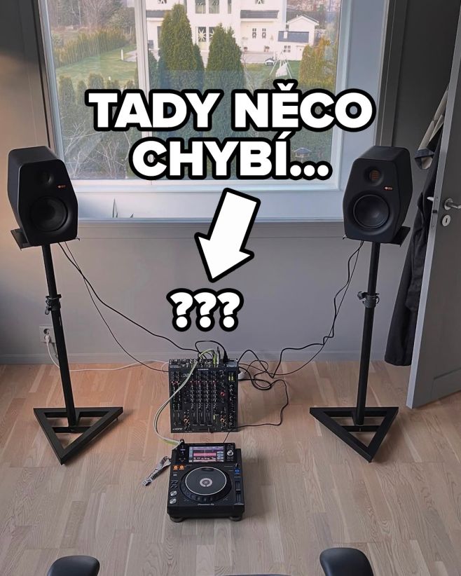 Esenciální výbava každého DJe je...?