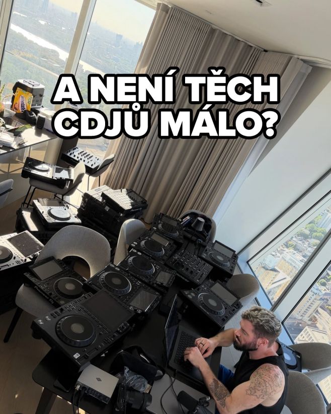 DJ technika v ceně nové Octávky...🤯