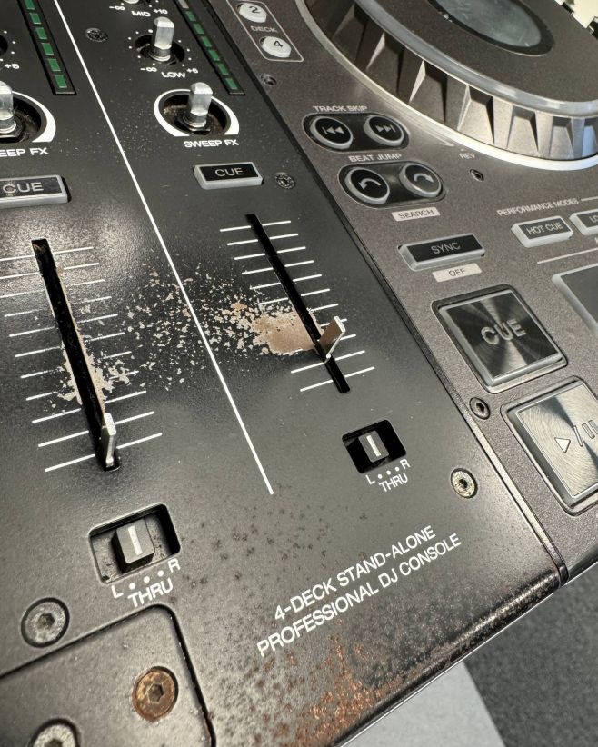 Tohle umíme spravit.☝️Někdy je ten polep totiž fakt už potřeba.