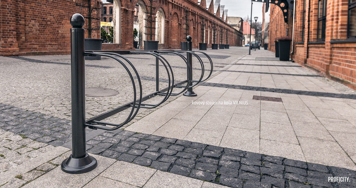 Kovové stojany na kola