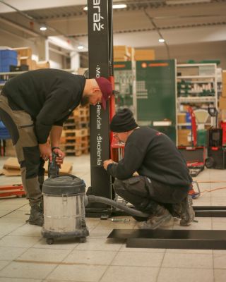 Keď ti zavolajú kolegovia z brandže, vieš, že to musí byť tip-top. Technomax stavia showroom, kde budú predvádzať náradie,...