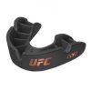 OPRO chranic na zuby bronze ufc 2