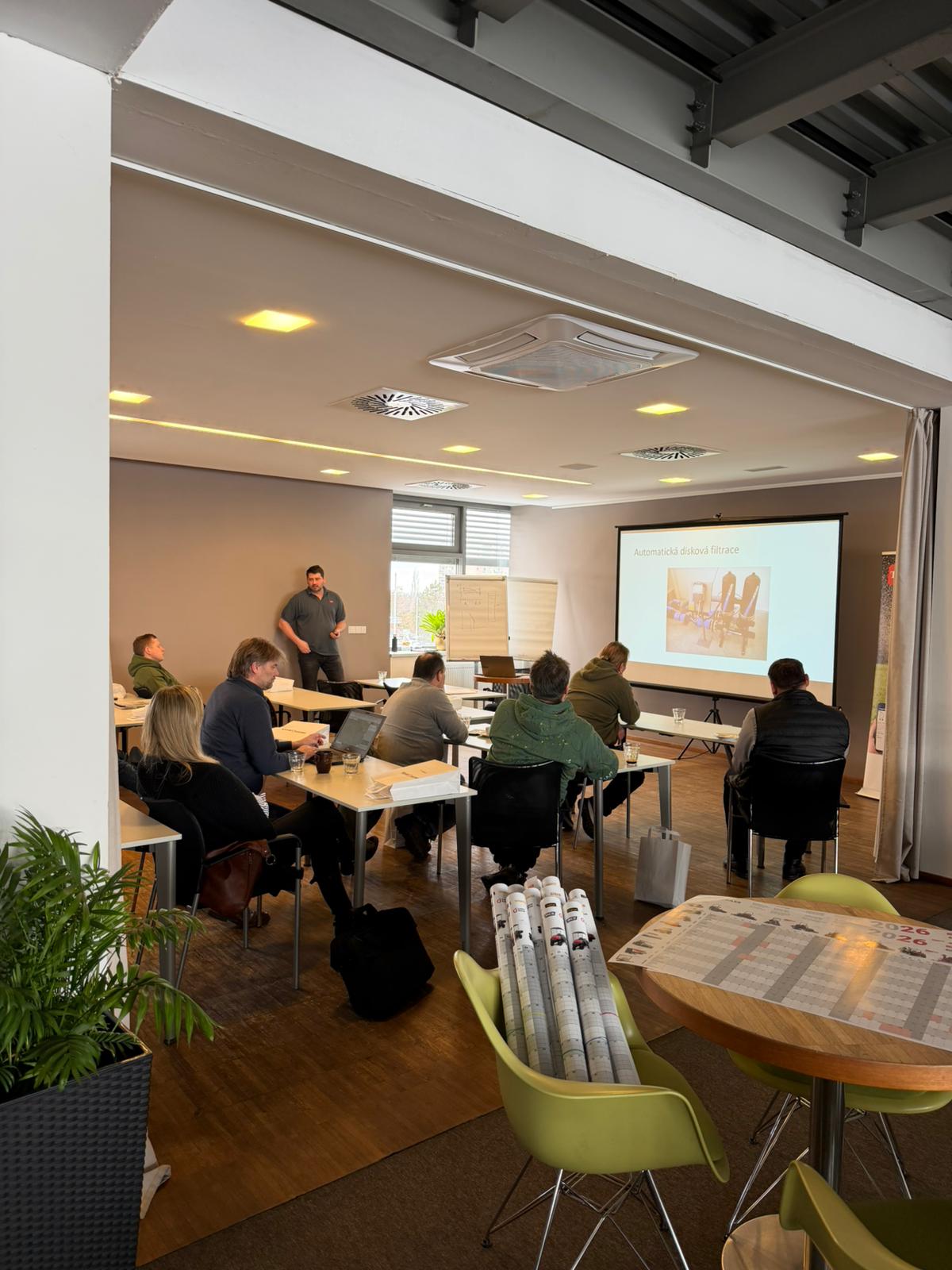 Praktická část semináře o závlahách a zahradních technologiích