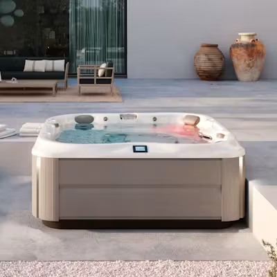 Vířivka Jacuzzi® J‑375™ pro šest osob