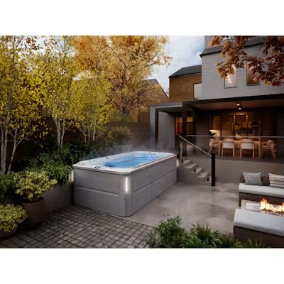 Kompaktní Jacuzzi® J-14™ Swim Spa
