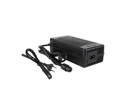 Nabíjačka 54.6V 2A s 3-pinovým konektorom pre Kugoo M4 – EU plug