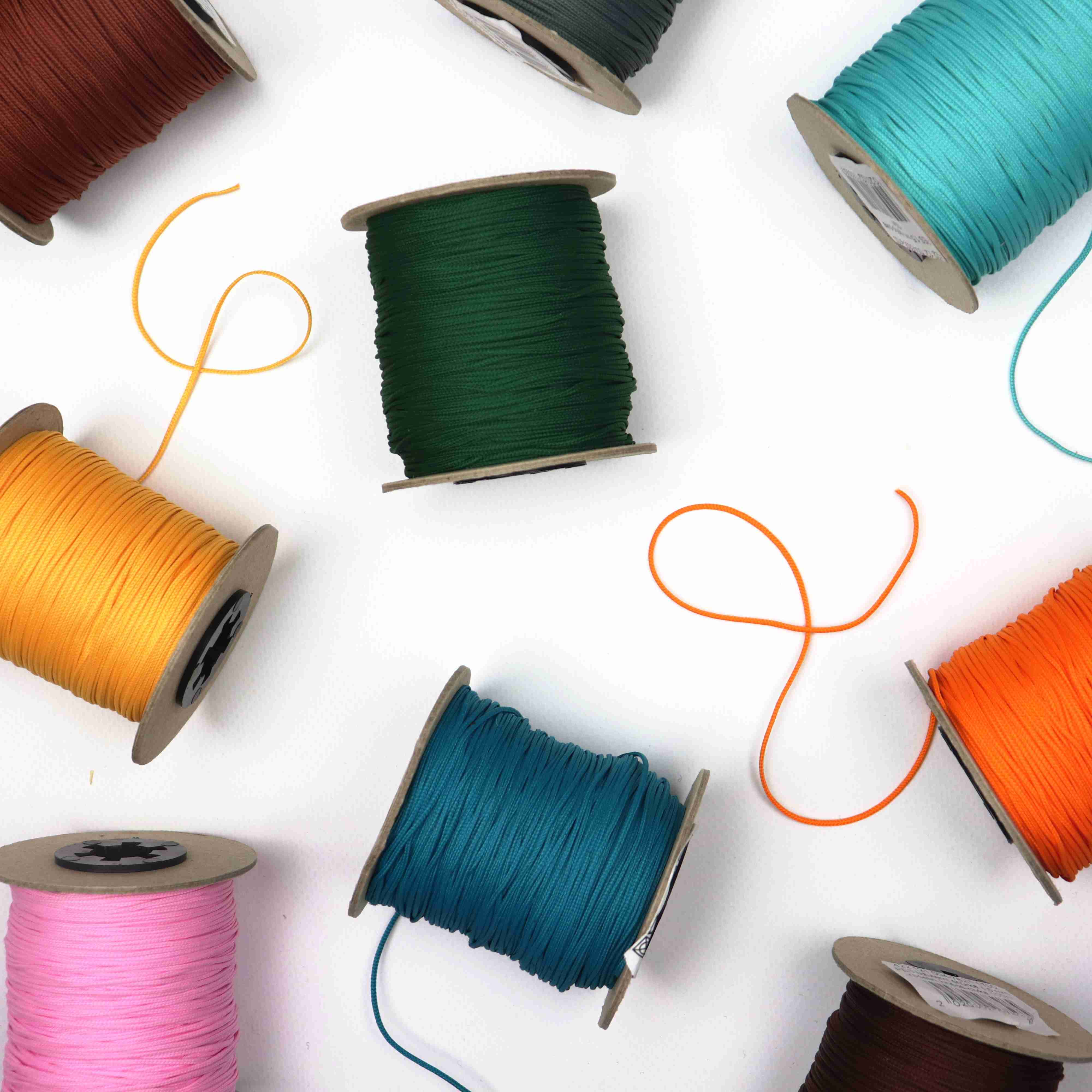 Bižuterní šňůry