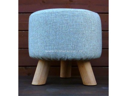 Polstrovaný taburet k obháčkování