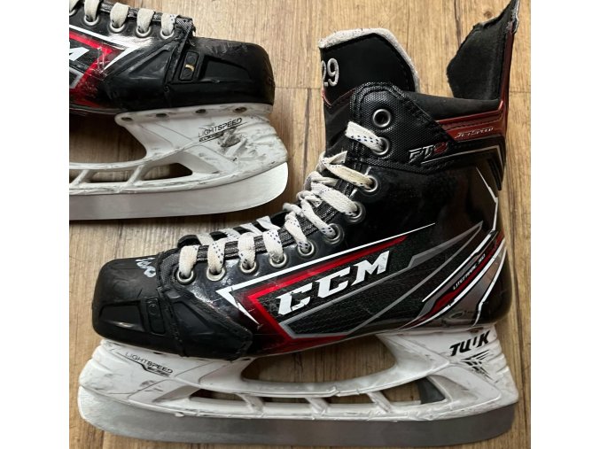 Brusle CCM JETSPEED FT2 SR, vel. 42 E (240325)