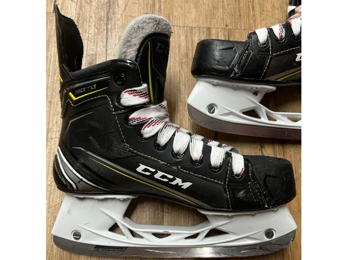 Brusle CCM TACKS 7090 JR, vel. 6.5/39.5 D (050625)