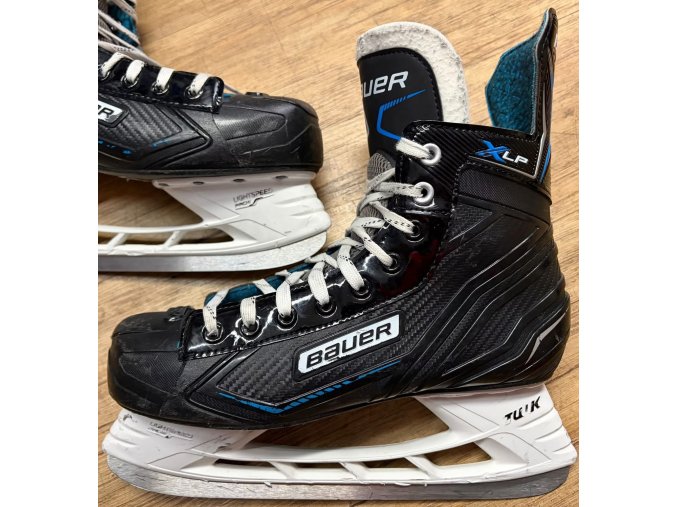 Brusle BAUER XLP SR, vel. 8.5/44 (181125)