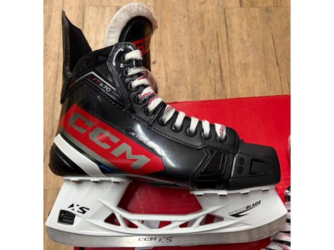 Brusle CCM FT 670 INT, vel. 6.5/41 (260126)