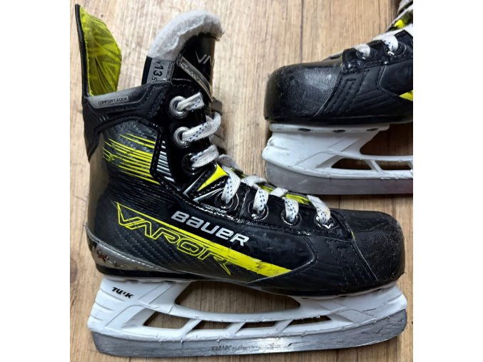 Brusle BAUER VAPOR X4 YTH, vel. 13.5/33 (260126)