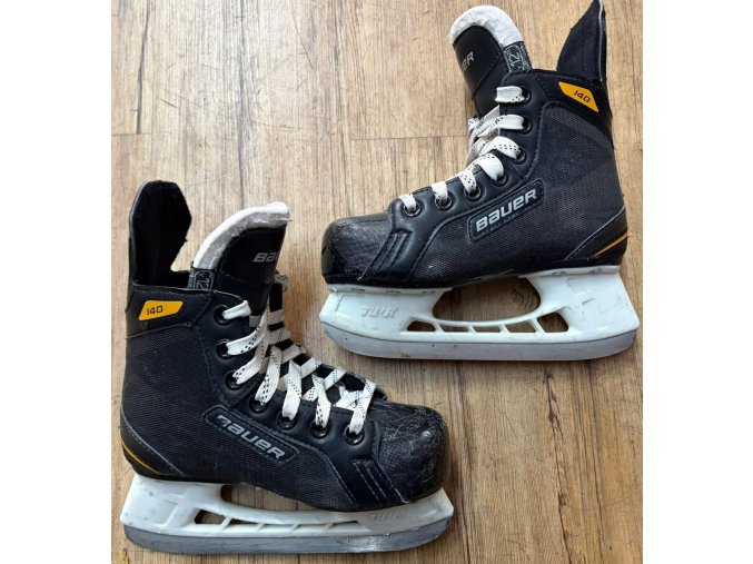 Brusle BAUER 140 YTH, vel. 31 (040326)