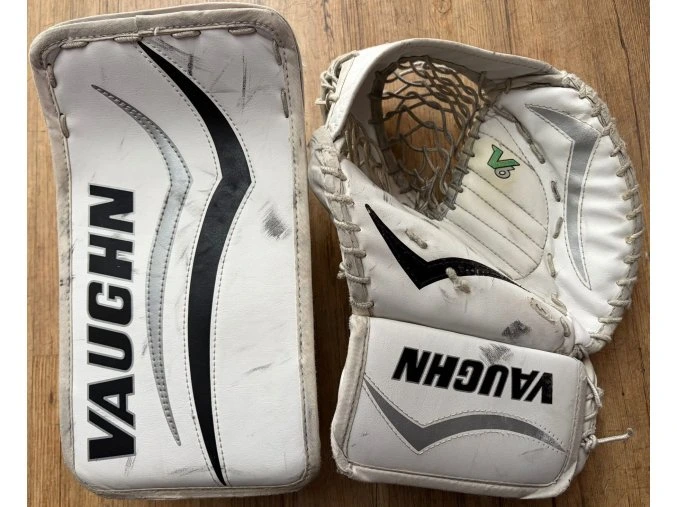 Set lapačka + vyrážečka VAUGHN V6 YTH (160326)