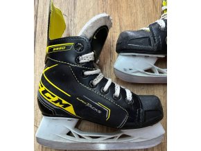 Brusle CCM TACKS 9350 YTH, vel. Y12/31 (240625)