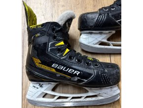 Brusle BAUER SUPREME M4 YTH, vel. 11.5/30 (051125)