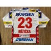 dresRůža