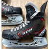 Brusle CCM JETSPEED FT 350 JR, vel. 2/35 (130126)