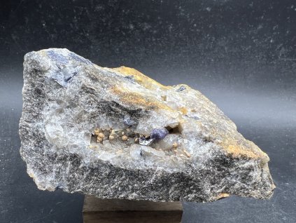 Dolomit, fluorit, molybdenit - Krupka