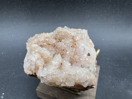 Křemen, baryt - Hradiště u Kadaně