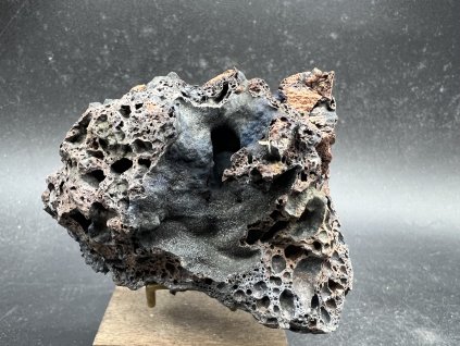 Struska s hematitem - Dobrčice u Mostu