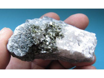 Křemen, cinvaldit - Krupka