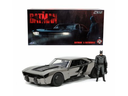 Auto DC Batman a Batmobile 2022 Comic Con