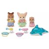 Sylvanian Families Zábava u bazénu Baby trio1