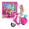 Panenka Barbie a růžový skútr