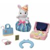 Sylvanian Families 5641 Bílý králík a Víkendový výlet1